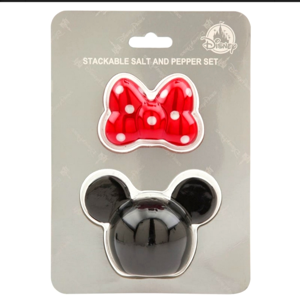 NIB Disney Parks Minnie Micky Salt and Pepper Shaker